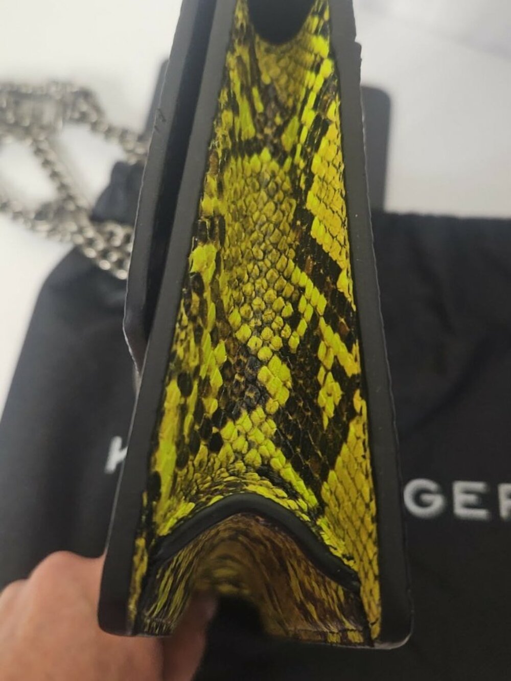 Kurt Geiger Shoreditch Small Crossbody Snake Print Neon Yellow GORGEOUS - Picture 6 of 10